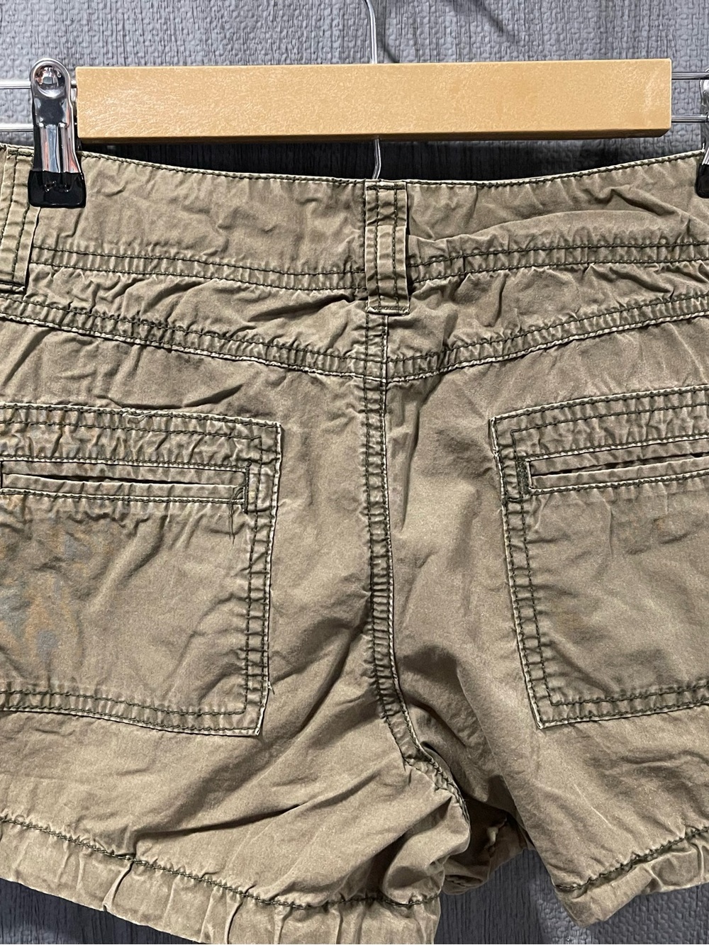 women’s Casual Cargo Shorts - Olive - Picture 3 of 4
